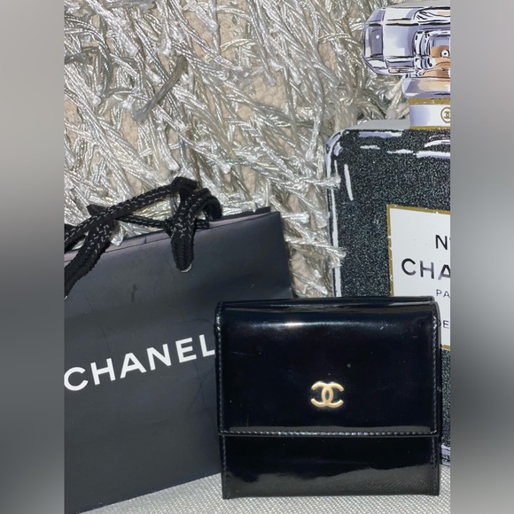 🎬COA⭐️CHANEL Patent Leather Mini CC Trifold Wallet w/BOX & 🛍️BAG⭐️💯Authentic - Picture 4 of 17
